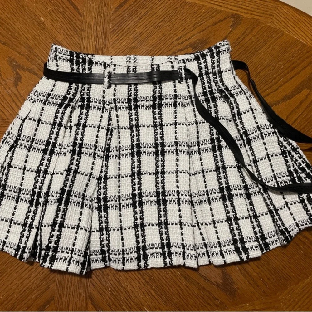 Francesca's Collections Black and White Plaid A-Line Skirt with Waist Tie NWT - Picture 4 of 6